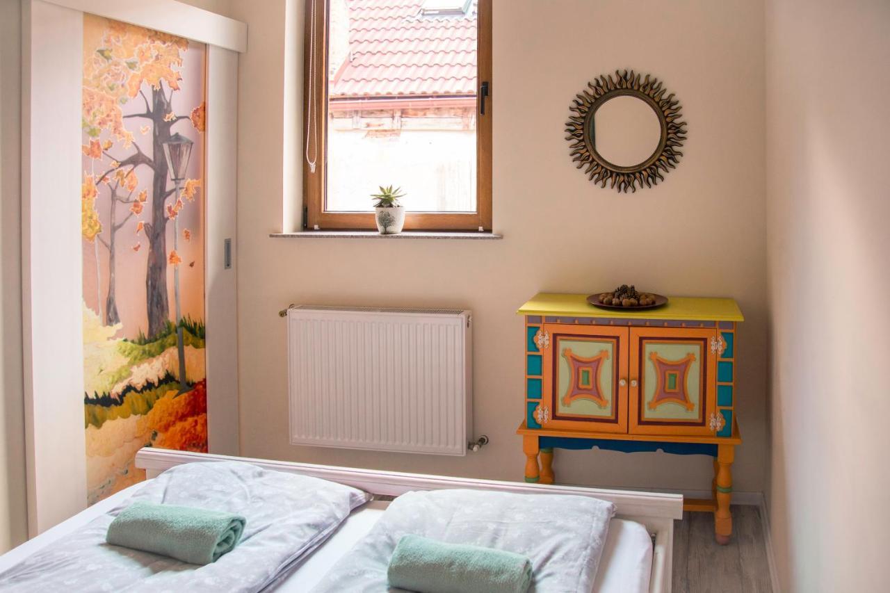 Seek And Hide - Little Emma'S Hideaway Brasov Exterior photo